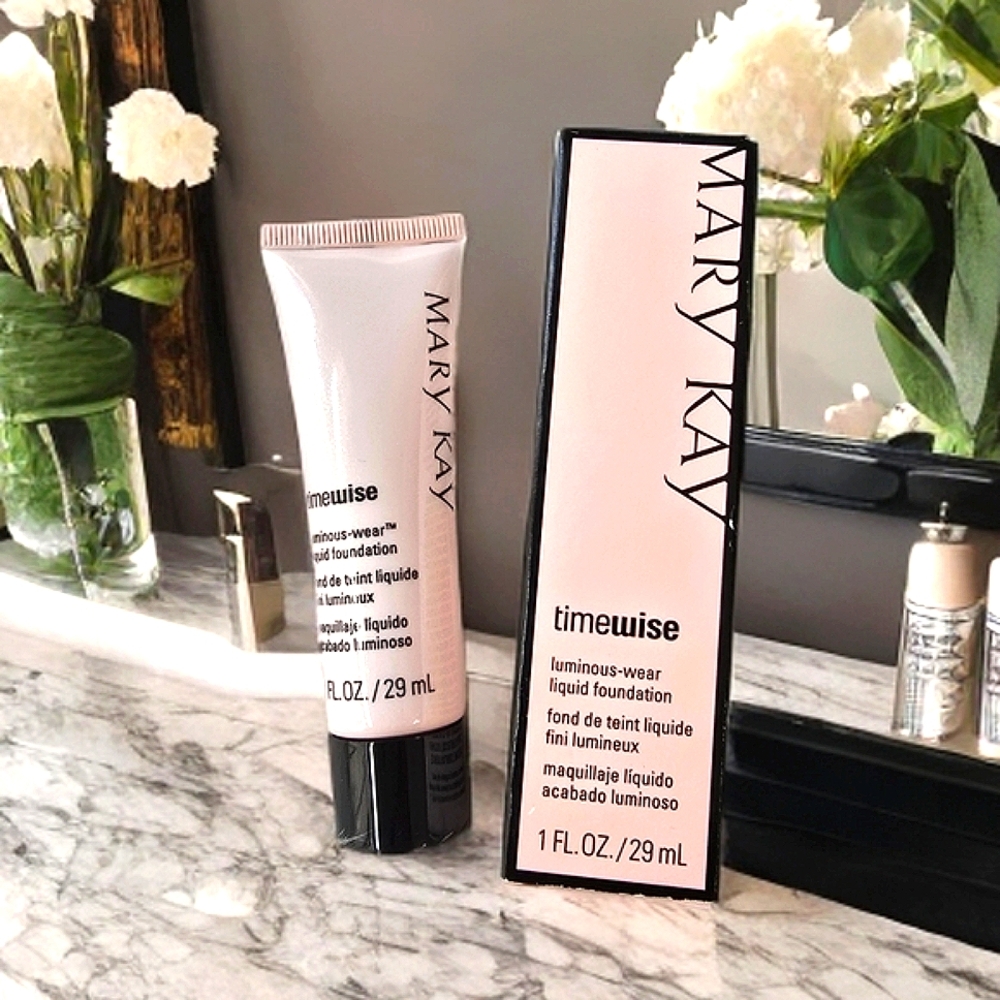 Mary Kay Cream / Liquid Foundation for a Flawless Complexion Bronze 2